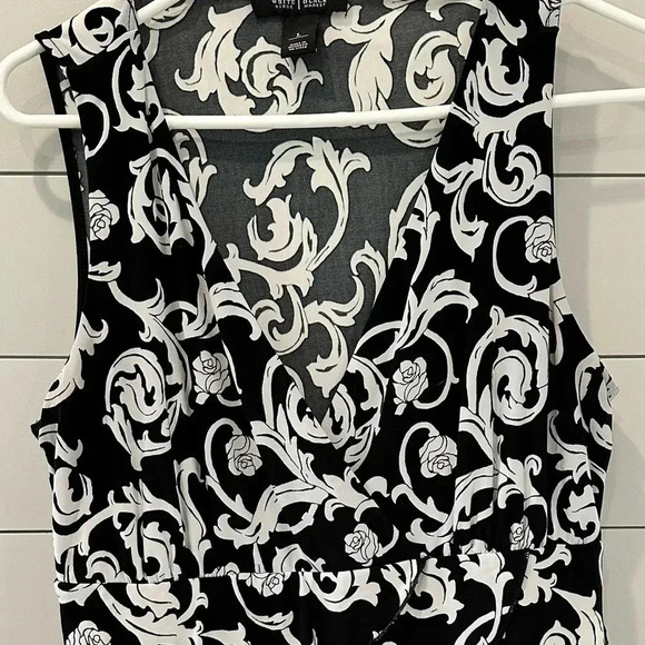 White House Black Market Sleeveless Blouse‎ - Picture 2 of 6